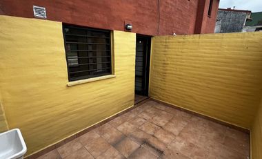 Dúplex de 1 dormitorio en  Chijra