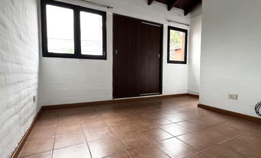 Dúplex de 1 dormitorio en  Chijra
