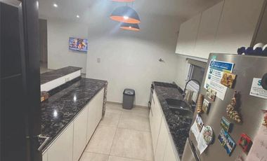 Casa en venta - 3 Dormitorios 4 Baños - Pilar