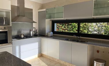 Casa en Venta barrio Chacras de Farrell
