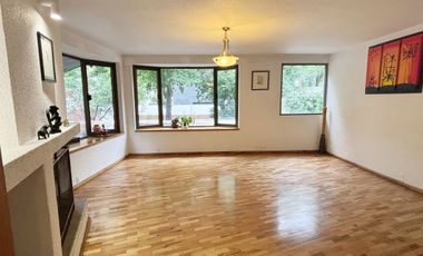 Casa en Venta en Bosques de la Lomas (m2c350)