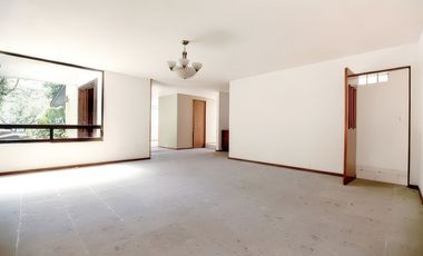 Casa en Venta en Bosques de la Lomas (m2c350)