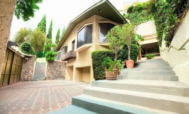 Casa en Venta en Bosques de la Lomas (m2c350)