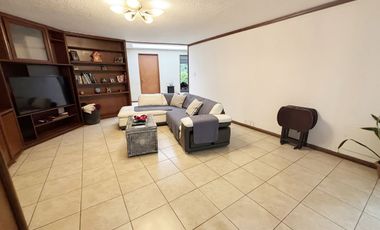 Casa en Venta en Bosques de la Lomas (m2c350)