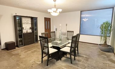 Casa en Venta en Bosques de la Lomas (m2c350)