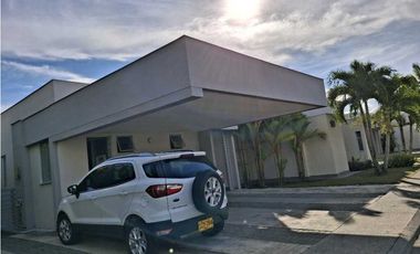 RENTA CASA CONJUNTO CERRADO