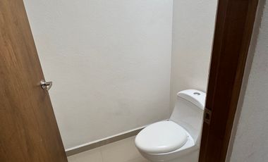 Casa en Renta en Lago de Guadalupe RBL605.