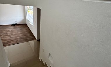 Casa en Renta en Lago de Guadalupe RBL605.