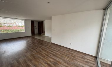 Casa en Renta en Lago de Guadalupe RBL605.