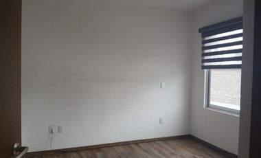 Casa en Renta en Lago de Guadalupe RBL605.