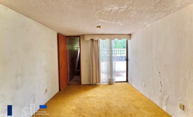 VENTA DE CASA EN LOMAS DE TECAMACHALCO CON JARDÍN