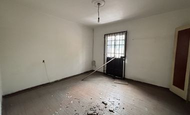CASA EN VENTA PARA REMODELAR EN COL. SANTA MARÍA LA RIBERA