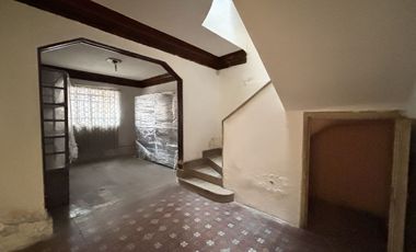 CASA EN VENTA PARA REMODELAR EN COL. SANTA MARÍA LA RIBERA