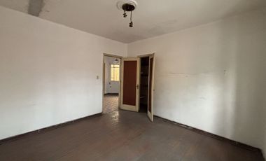 CASA EN VENTA PARA REMODELAR EN COL. SANTA MARÍA LA RIBERA