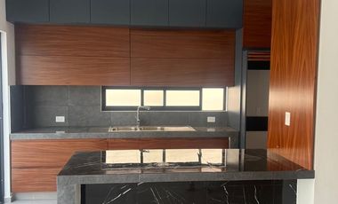 CASA EN VENTA EN CIUDAD DEL CARMEN, CAMPECHE.