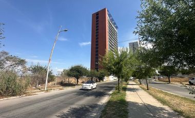 Terreno comercial en renta sobre av Altavista