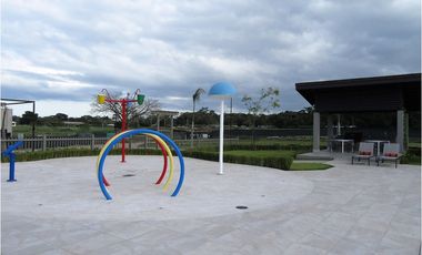 Alquilo Apartamento con Terraza en Explora, Panamá Pacífico.