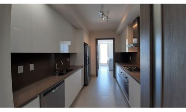 Alquilo Apartamento con Terraza en Explora, Panamá Pacífico.