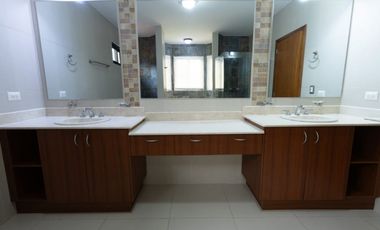 VENTA DE CASA EN COSTA SUR PH EL DORAL.