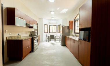VENTA DE CASA EN COSTA SUR PH EL DORAL.