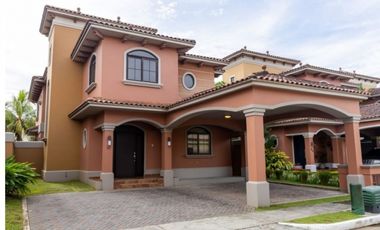 VENTA DE CASA EN COSTA SUR PH EL DORAL.