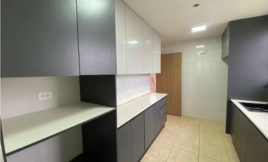 BRISAS DEL GOLF / 262M / 3 HABITACION / TERRAZA / 2 PARKIN