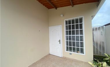 BRISAS DEL GOLF / 262M / 3 HABITACION / TERRAZA / 2 PARKIN