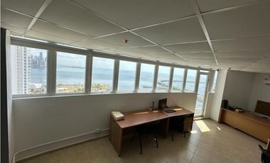 AVE BALBOA / OFICINA /  PH BAY VIEW / 52M / PISO ALTO / BALCON
