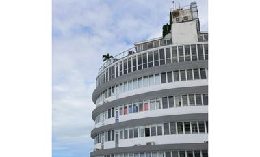 AVE BALBOA / OFICINA /  PH BAY VIEW / 52M / PISO ALTO / BALCON