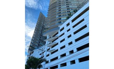 AVE BALBOA / OFICINA /  PH BAY VIEW / 52M / PISO ALTO / BALCON