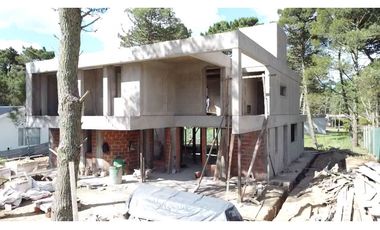 VENTA DE CASA EN POZO!!!- CUOTAS FIJAS EN DOLARES- ABRIL 2026