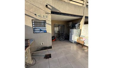 VENTA DUPLEX EN BARRIO LANUSSE APTO CREDITO