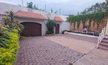 Casa en Fraccionamiento en Burgos Temixco - LLR-161-Fr