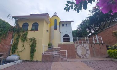 Casa en Fraccionamiento en Burgos Temixco - LLR-161-Fr