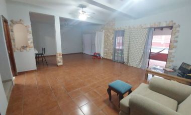 Casa en Fraccionamiento en Burgos Temixco - LLR-161-Fr