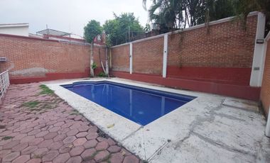 Casa en Fraccionamiento en Burgos Temixco - LLR-161-Fr