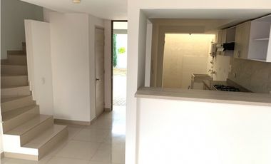 Venta casa en conjunto en Ciudad Country
