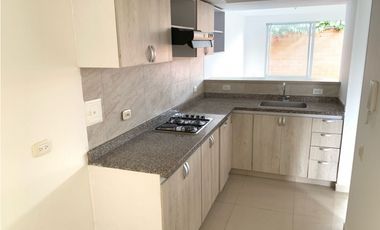 Venta casa en conjunto en Ciudad Country
