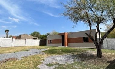 QUINTA CON ALBERCA EN VENTA, CARRETERA NACIONAL