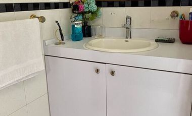 CASA EN PASEOS DE TAXQUEÑA EN CALLE CERRADA CON VIGILANCIA.