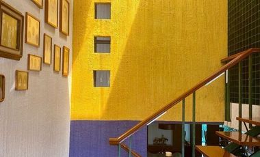 CASA EN PASEOS DE TAXQUEÑA EN CALLE CERRADA CON VIGILANCIA.