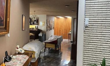 Jardines del Pedregal, Casa de 2 niveles, en venta