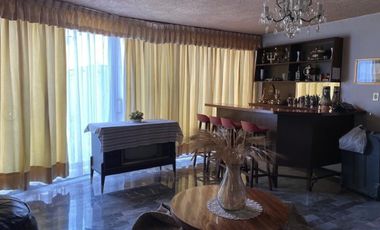 Jardines del Pedregal, Casa de 2 niveles, en venta