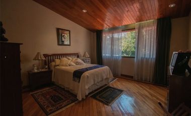 JARDINES EN LA MONTAÑA, RESIDENCIA FRENTE A PARQUE, EN VENTA