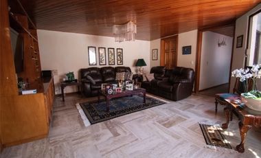 JARDINES EN LA MONTAÑA, RESIDENCIA FRENTE A PARQUE, EN VENTA