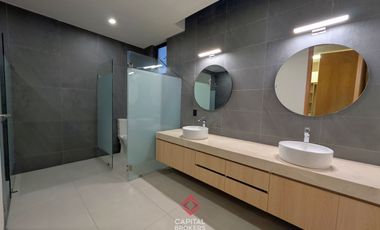 Casa de Lujo Nueva en Venta en Coto Arauca Zona Real Tec de Monterrey