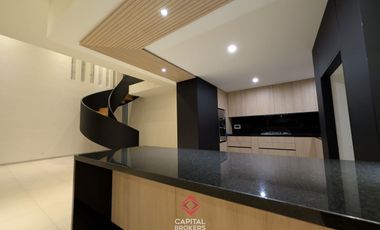Casa de Lujo Nueva en Venta en Coto Arauca Zona Real Tec de Monterrey