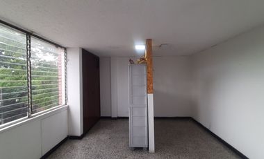 En San Vicente Alquilo Oficina En Tercer Piso