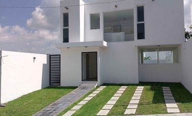 Casa en Fraccionamiento Real de Oaxtepec