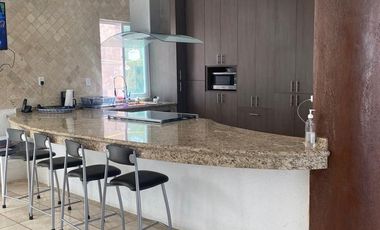 CASA EN VENTA EN FRACCIONAMIENTO LOMAS TETELA CUERNAVACA, MORELOS